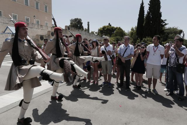 Οι ξενοδόχοι καταγράφουν άνοδο στις τουριστικές κρατήσεις