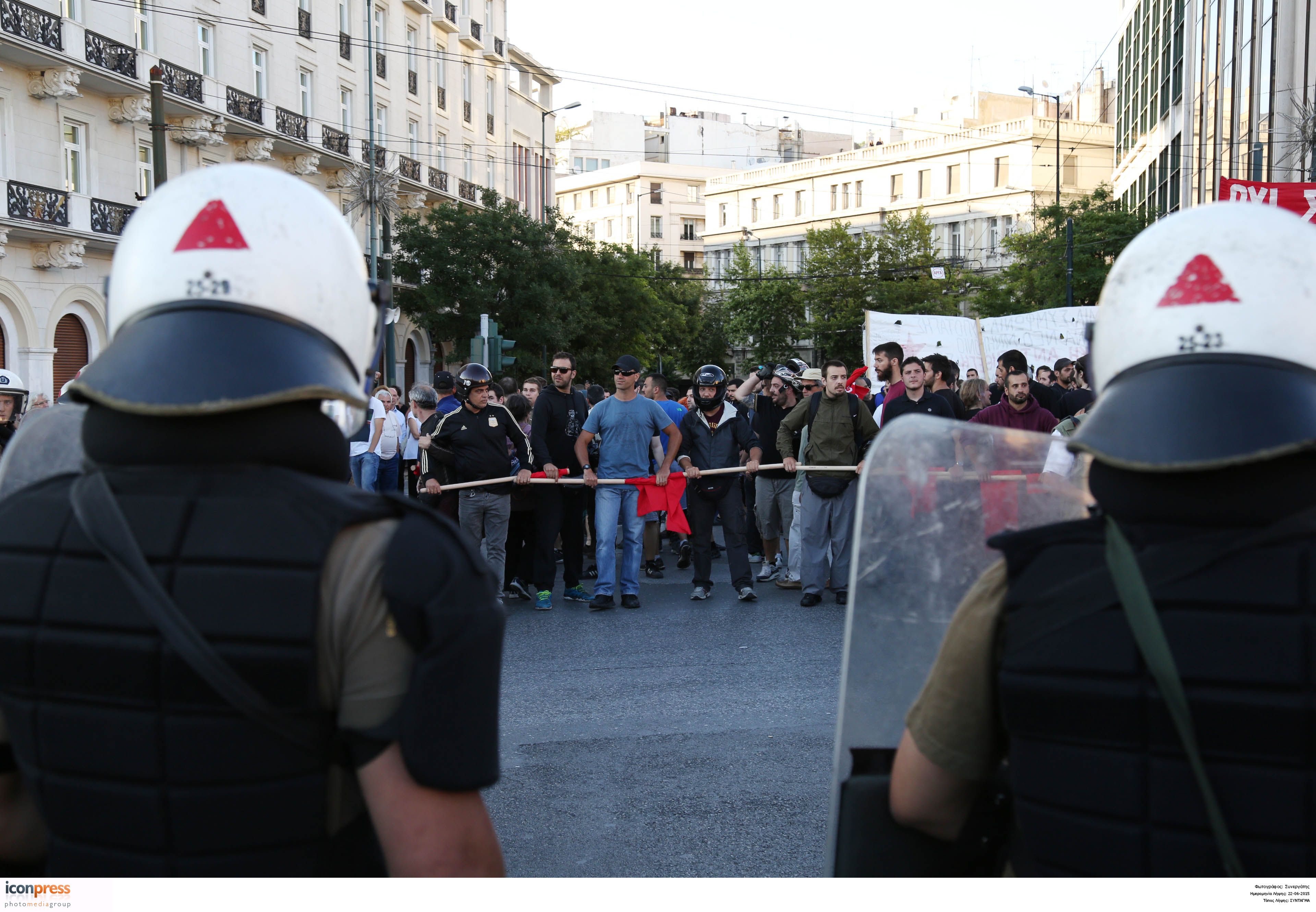 Αντιμέτωποι με τέσσερα πλημμελήματα οι συλληφθέντες του Συντάγματος