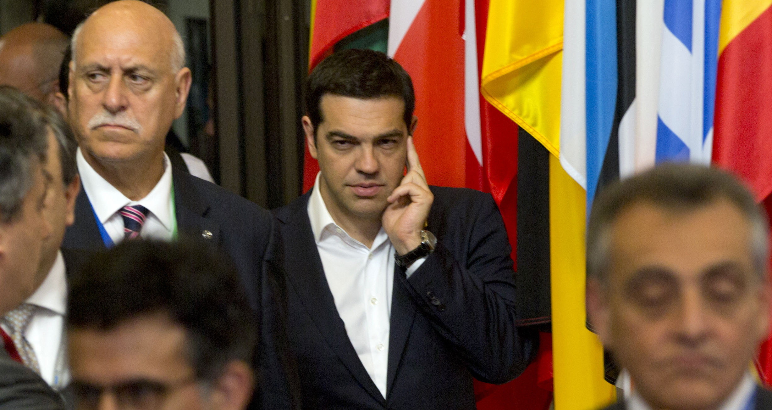 Tsipras, Merkel and Hollande meet on European Summit sidelines