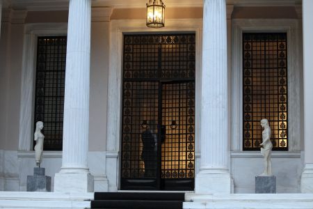 Government calls on New Democracy to exhibit ‘seriousness’ on FYROM