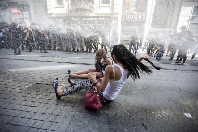 Βίαιη καταστολή του Gay Pride στην Κωνσταντινούπολη