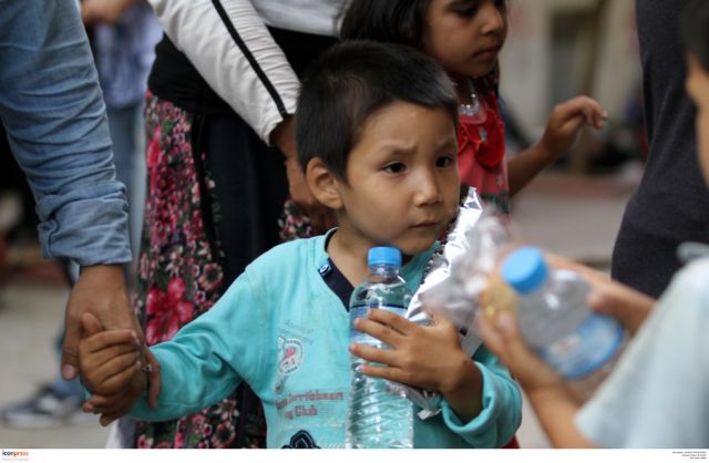 Στο ΦΕΚ η διατίμηση σε νερό, καφέ, χυμούς, τοστ για μετανάστες