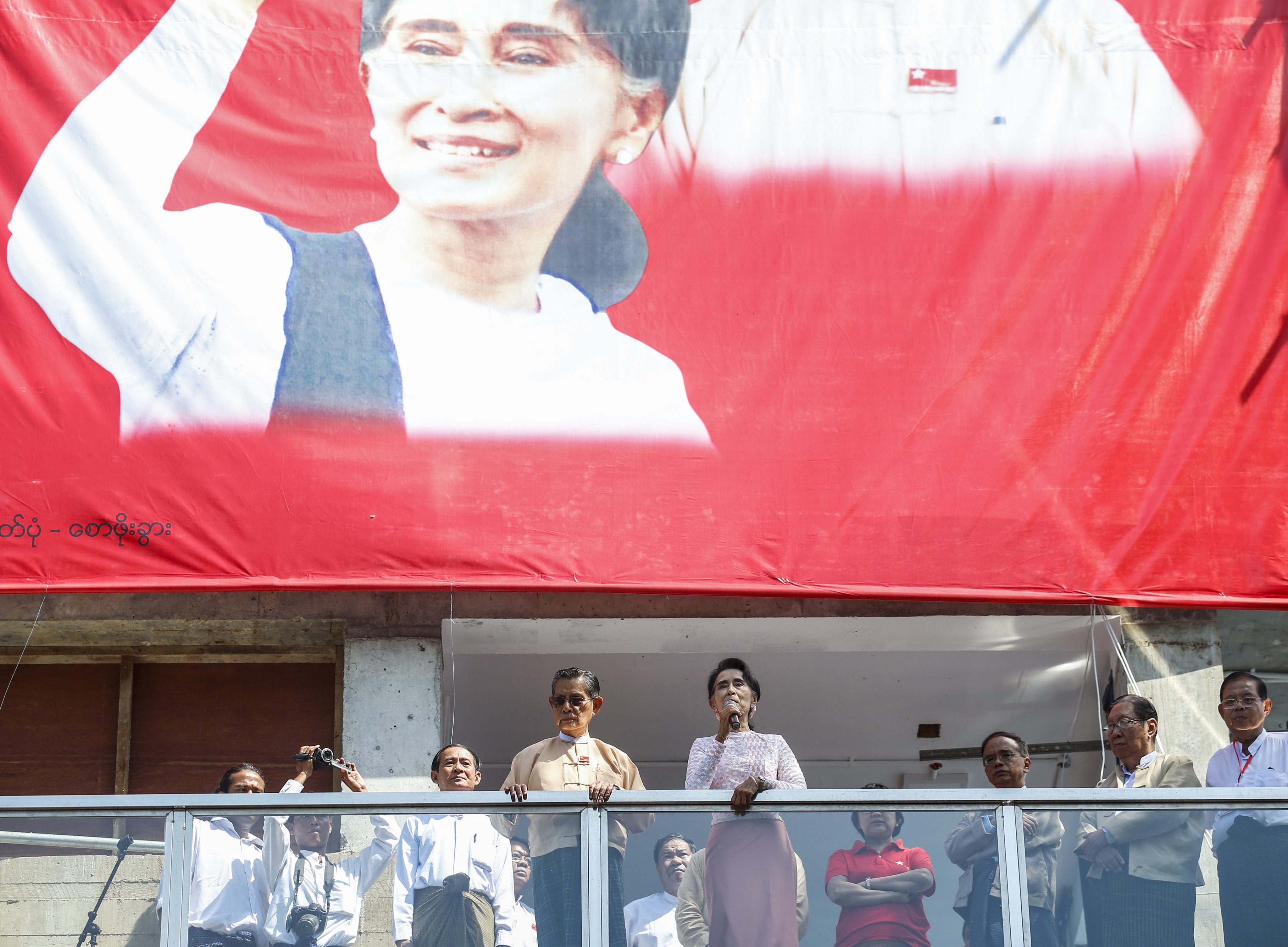 Μιανμάρ: Η Αούνγκ Σούου Κίι νικήτρια στις εκλογές με το NLD
