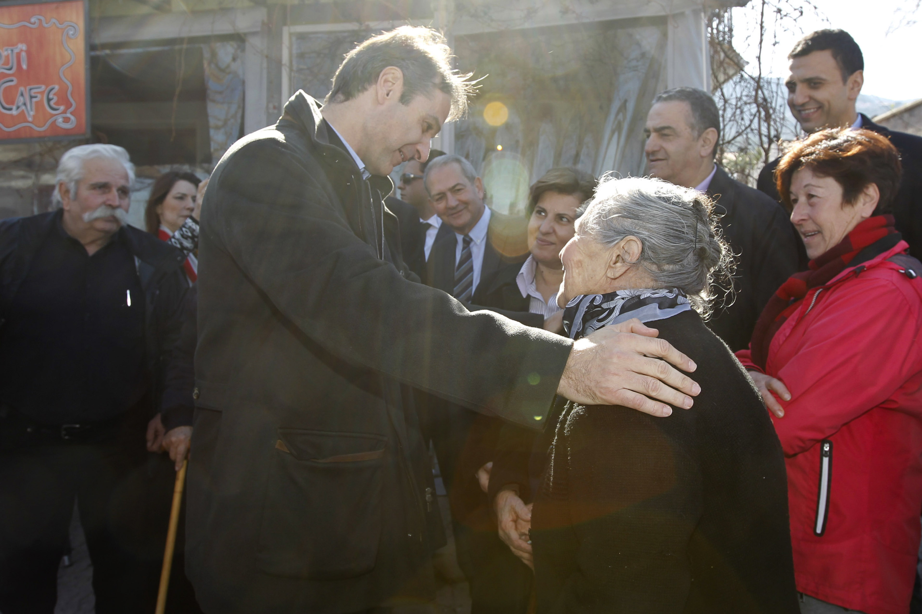 Ο Κυριάκος Μητσοτάκης ανοίγει τις πόρτες της Νέας Δημοκρατίας