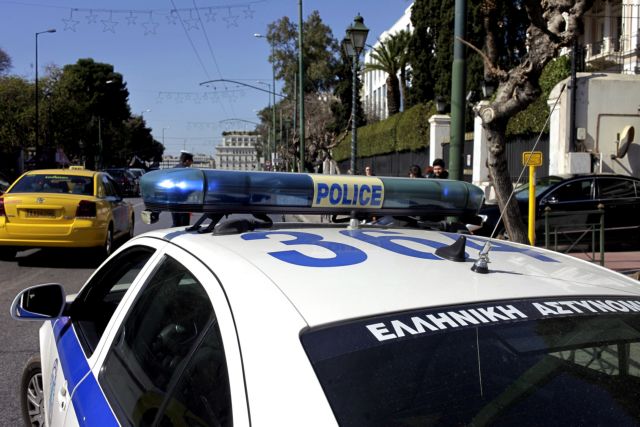 Συνελήφθη 47χρονη που λήστευε ηλικιωμένους