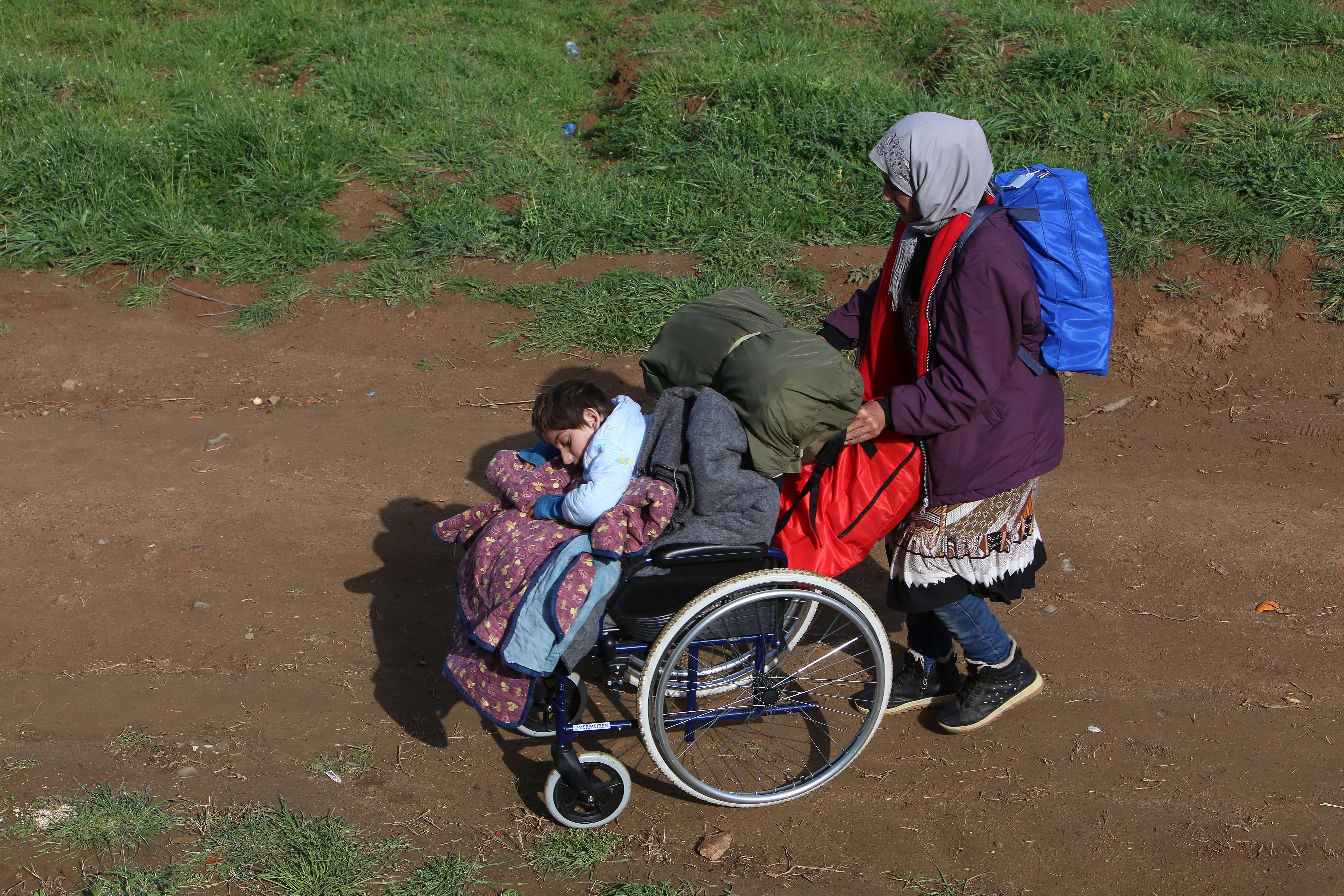 Πρόσφυγας αποπειράθηκε να αυτοπυρποληθεί στην Ειδομένη