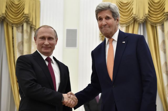 Κέρι προς Πούτιν: Έχει έρθει η ώρα να συζητήσουμε για τη μετάβαση στη Συρία