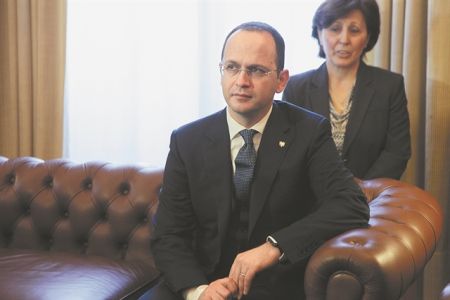 «Στρατηγική ήττα αν μείνουν τα Δυτικά Βαλκάνια στο περιθώριο της Ευρώπης»