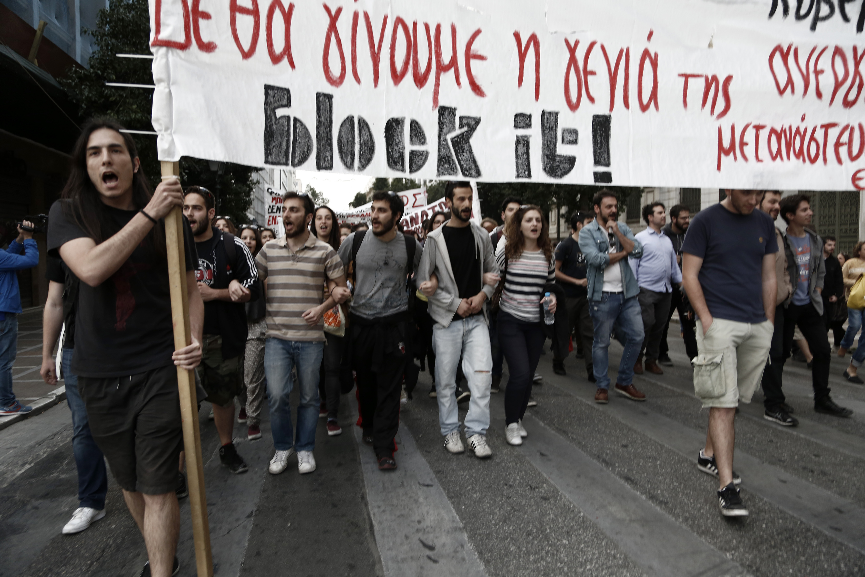 Για «χαμένη γενιά» φοβάται η ΕΚΤ χωρίς μεταρρυθμίσεις στην αγορά εργασίας