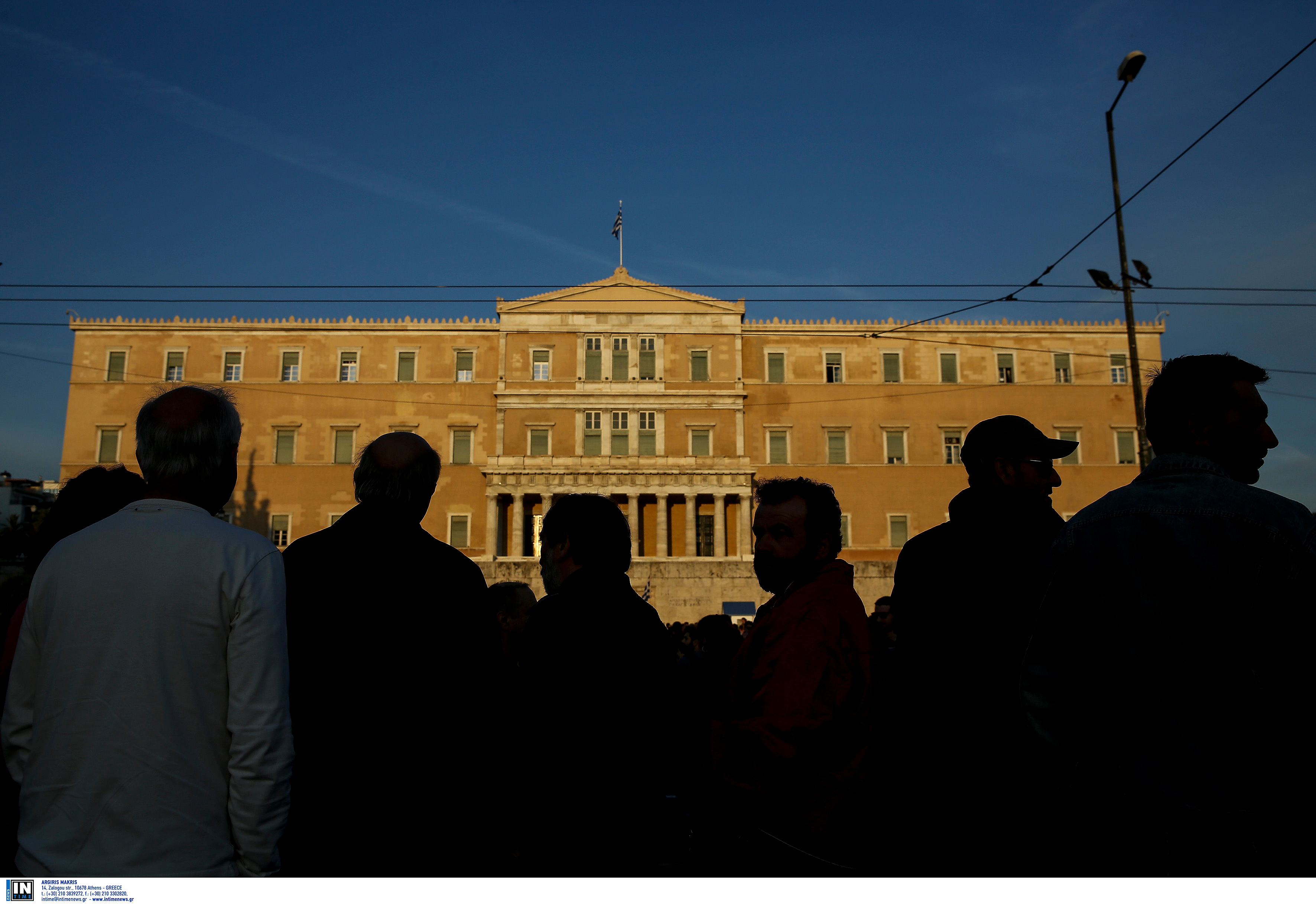 Πόλεμος μεταξύ κυβέρνησης και Ν.Δ για το κίνημα των «Παραιτηθείτε»