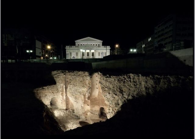 Μετρό «Στην επιφάνεια»