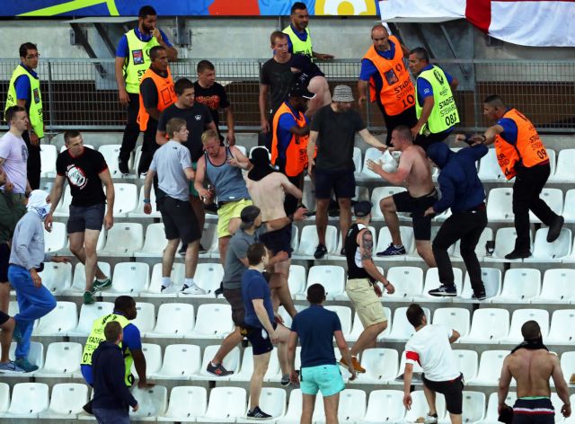 Euro2016: Νέα σφοδρά επεισόδια εντός Βελοντρόμ με τη λήξη του Αγγλία – Ρωσία