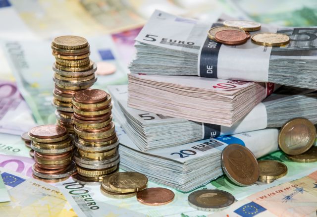 Στα €4,29 δισ. τα «φέσια» του Δημοσίου τον Οκτώβριο