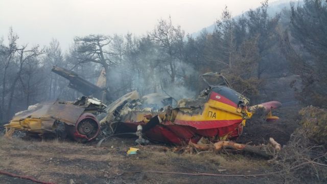 Παραμένουν για νοσηλεία οι πιλότοι του Καναντέρ