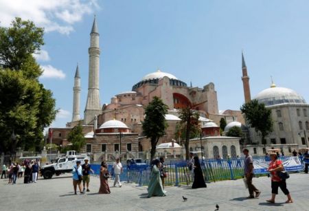 Η τρομοκρατία σκοτώνει και τον τουρισμό στην Τουρκία