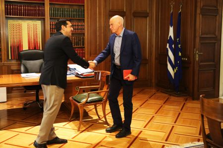 Papandreou to meet Dimitrov, attempts to help forge inter-party Greek line