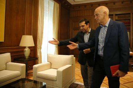 Tsipras, Kotzias to meet with Papandreou