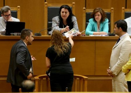 Δίκη ΧΑ:Να κληθεί ο πρώην υπουργός Ν. Δένδιας ζητά η υπεράσπιση