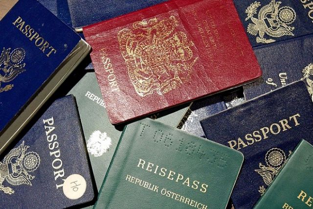 Κομφούζιο στην ΕΛ.ΑΣ. για τα διαβατήρια με σφραγίδα «Μακεδονία»