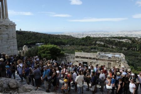 Τουρισμός 2017: Οι προκρατήσεις δείχνουν αύξηση των αφίξεων