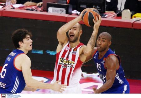 Euroleague: Εφές – Ολυμπιακός  77 – 69