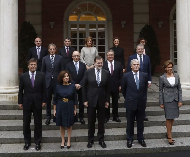 Η ανθρωπογεωγραφία των μόλις 15 υπουργών της ισπανικής κυβέρνησης