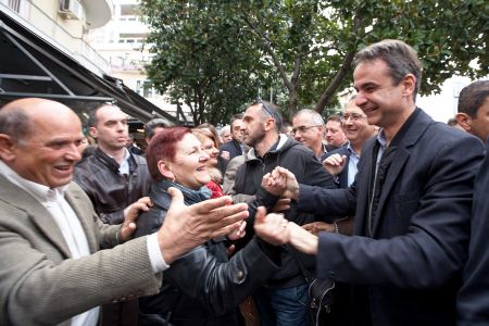 Προεκλογικό το κλίμα στην περιοδεία Κ. Μητσοτάκη σε Αρτα και Γιάννενα