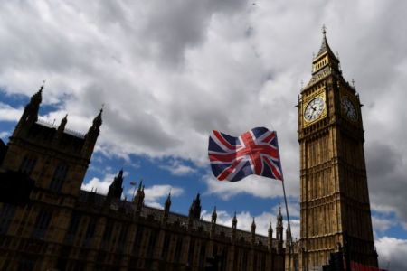 Βρετανία: Δημοσκοπήσεις, αποτελέσματα και «hung parliament»