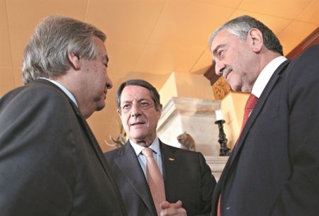 Η νέα πενταμερής για το Κυπριακό και στο βάθος η διαφθορά
