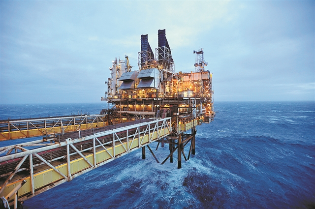Η Δανία σταματά τις έρευνες για πετρέλαιο
