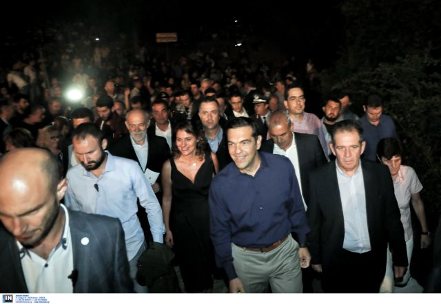 Ο Τσίπρας αρχίζει να γνωρίζει την… Ελλάδα