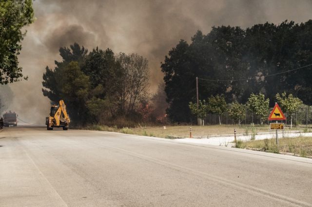 Υπό μερικό έλεγχο η πυρκαγιά στο λόφο Αγίου Στεφάνου στη Ρόδο