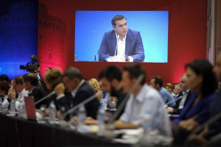Tsipras to announce wage hikes at Thessaloniki International Fair