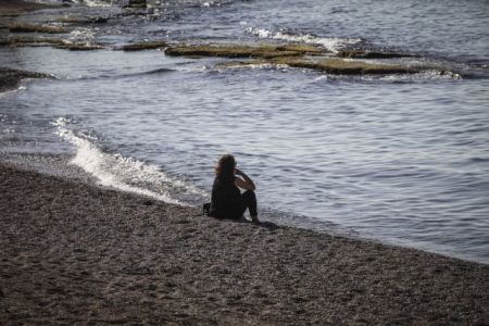 Παραμένει η ρύπανση από πετρελαιοειδή στο Σαρωνικό