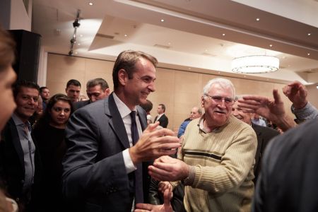 Mitsotakis presents ND economic recovery plan