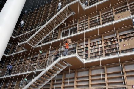 Σταδιακή επαναλειτουργία της Εθνικής Βιβλιοθήκης στο Νιάρχος