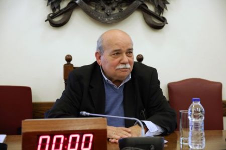 Απειλούν οι Παμμακεδονικές Ενώσεις τους βουλευτές του ΣΥΡΙΖΑ με εξώδικα στα σπίτια τους για το Σκοπιανό