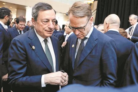 Απαισιόδοξη η Bundesbank για τη γερμανική οικονομία