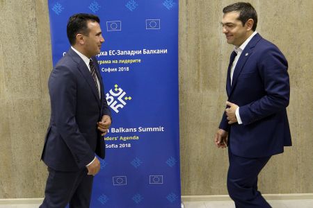 Expectations of FYROM settlement after Tsipras, Zaev talks