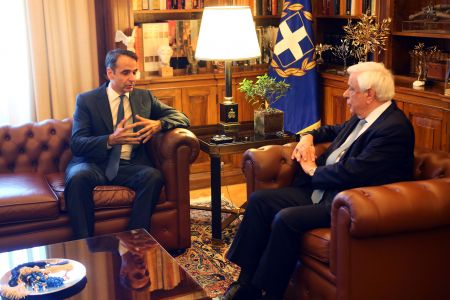 Mitsotakis denounces FYROM agreement as ‘deeply problematical’