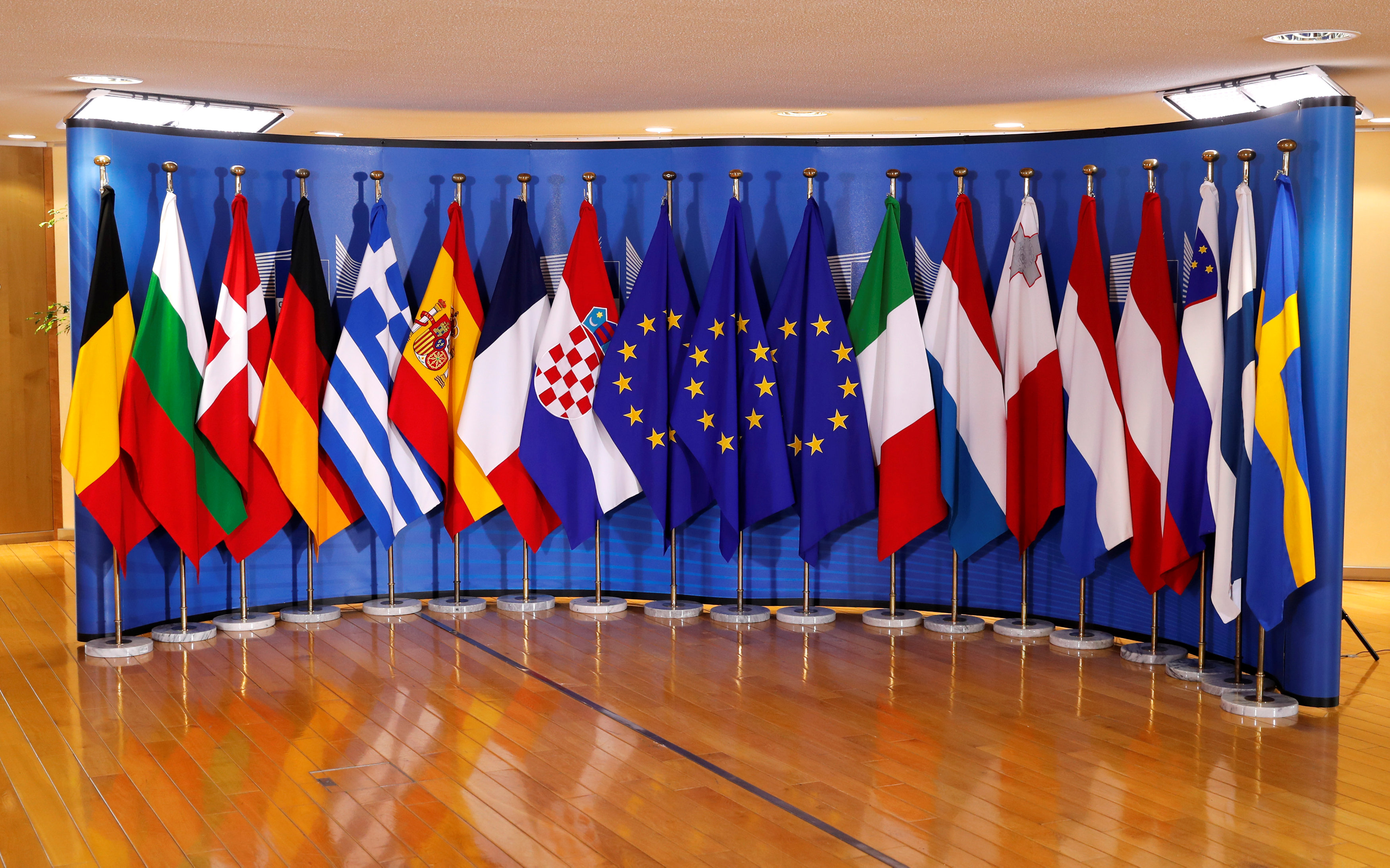 Ασυμφωνία προμηνύουν οι διαφορετικές θέσεις των ευρωπαίων ηγετών στη Σύνοδο Κορυφής για το προσφυγικό
