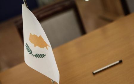 Οζερσάι: Συζητάμε για το Κυπριακό «έξω από το κουτί»