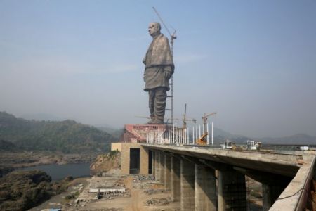 Ινδία : Ολοκληρώθηκε το μεγαλύτερο άγαλμα του κόσμου