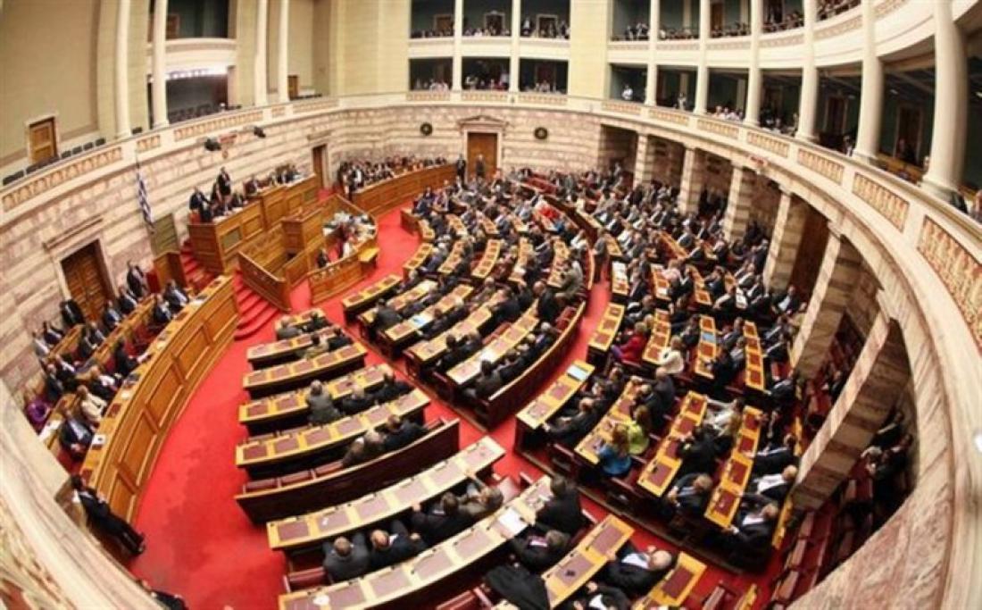 Τσίπρας: Θα φέρνουμε ένα προς ένα τα μέτρα στην Βουλή του …τέταρτου μνημονίου που το αφιερώνω στον Μητσοτάκη