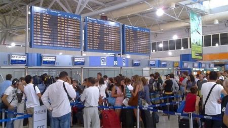 «Σπάνε» τα ρεκόρ και το 2018 τα ελληνικά αεροδρόμια