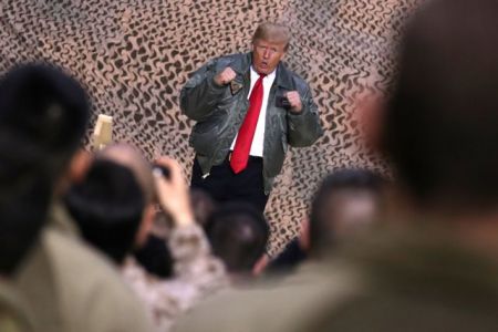 Τραμπ : Επίσκεψη – έκπληξη Τραμπ στα αμερικανικά στρατεύματα στο Ιράκ