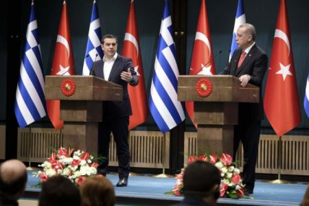 ΝΔ: Σοβαρές ανησυχίες για την επίσκεψη Τσίπρα στην Τουρκία
