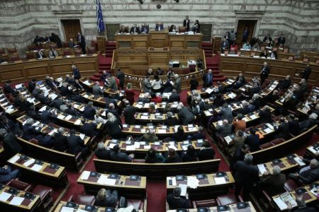 Υπερψηφίστηκε το ν/σ για την αξιοποίηση δέκα περιφερειακών λιμανιών