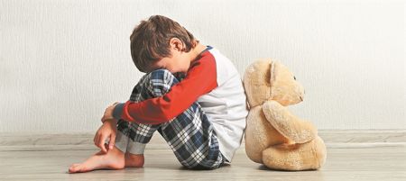 Ντέιβιντ Φίνκελχορ: Οι γονείς θύτες στις περισσότερες περιπτώσεις κακοποιημένων παιδιών
