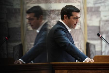 Γέφυρες Τσίπρα με την εσωτερική αντιπολίτευση